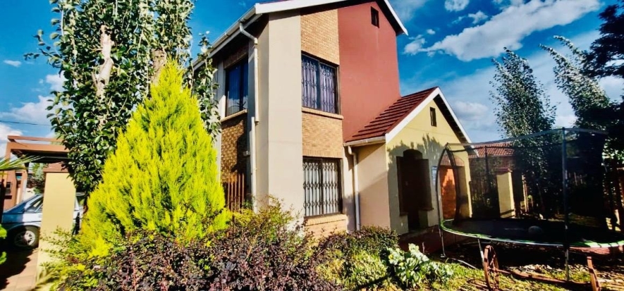3 Bedroom Property for Sale in Mandela View Free State